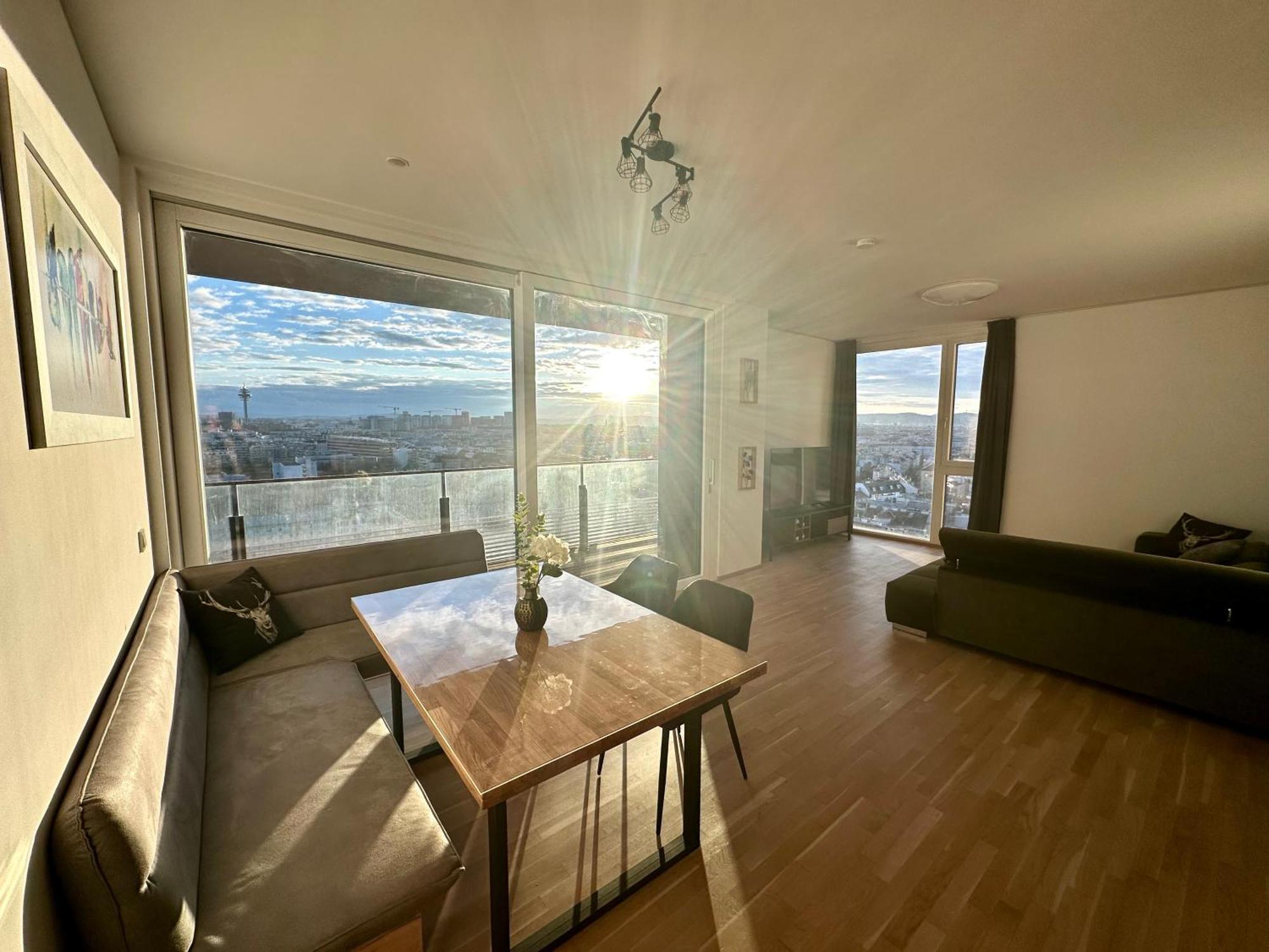 Appartement Panorama Sky I Rooftop Pool I Metro Station
